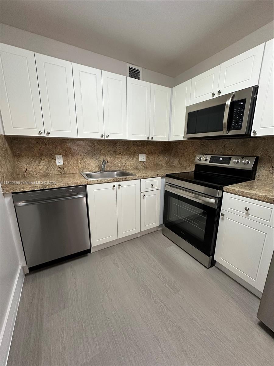Rental Property at 101 Sw 132nd Way 302J, Pembroke Pines, Miami-Dade County, Florida - Bedrooms: 2 
Bathrooms: 2  - $2,050 MO.