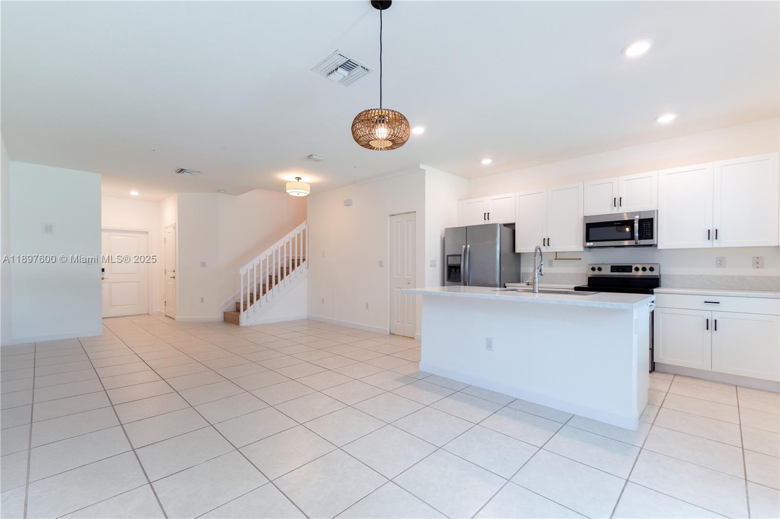 S ALLAPATTAH GARDENS - Residential