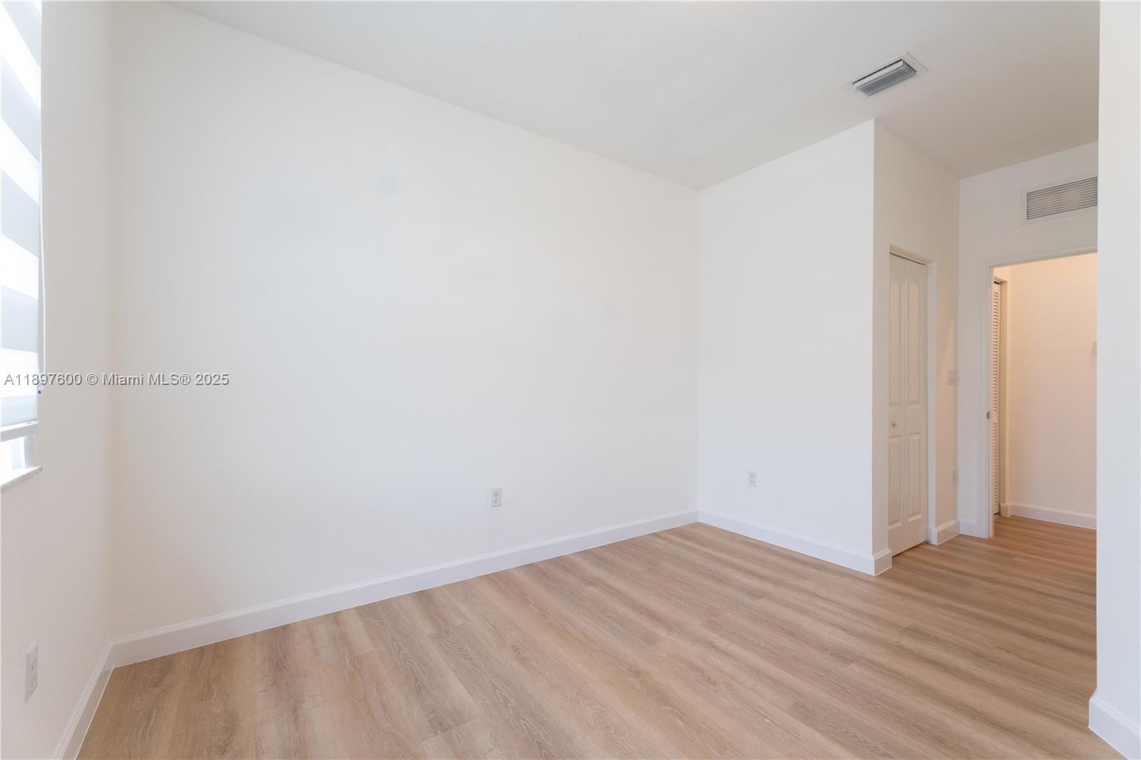 S ALLAPATTAH GARDENS - Residential