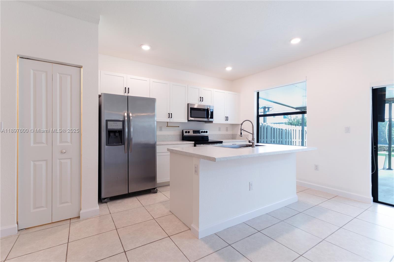 S ALLAPATTAH GARDENS - Residential