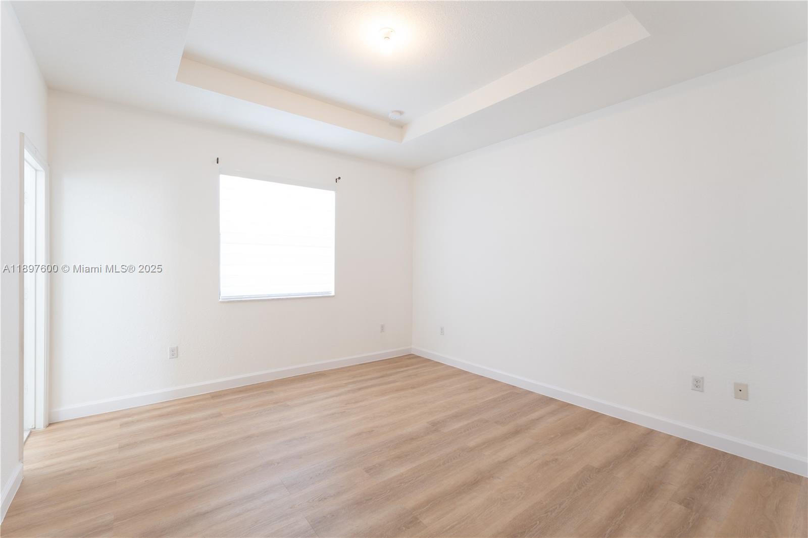 S ALLAPATTAH GARDENS - Residential