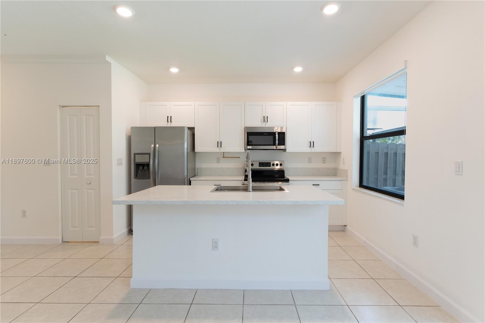 S ALLAPATTAH GARDENS - Residential