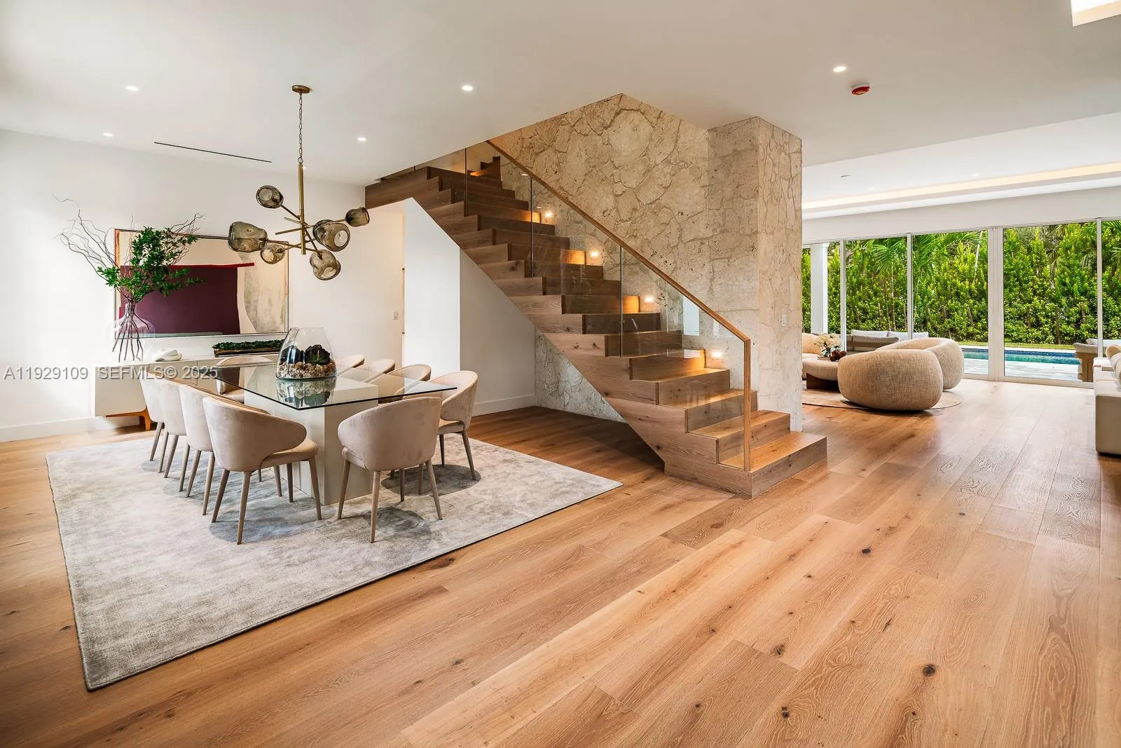 South Miami, Florida 33143, United States, 6 Bedrooms Bedrooms, ,7 BathroomsBathrooms,Residential,Active,254448