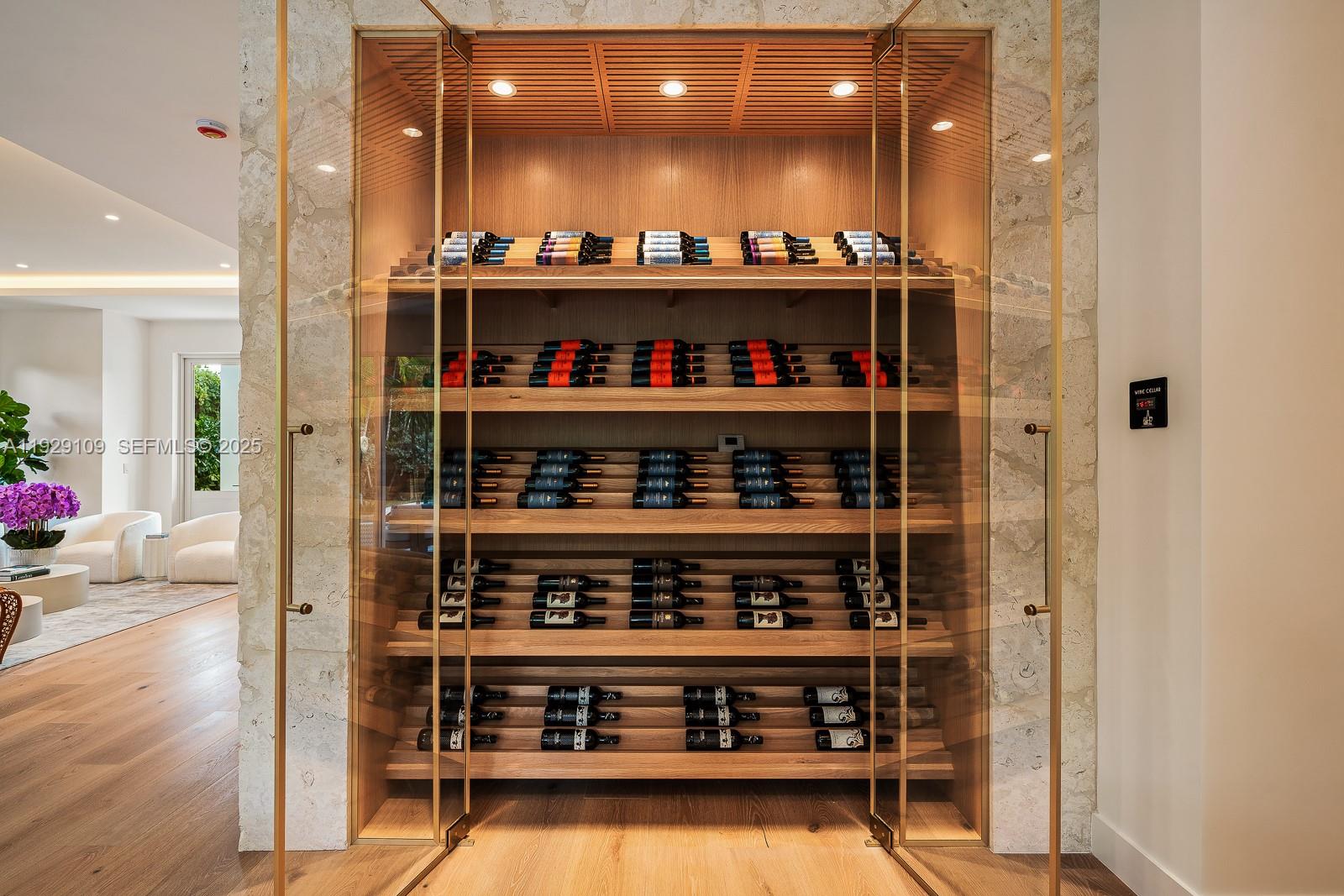 SNAPPER CREEK GROVES - Residential