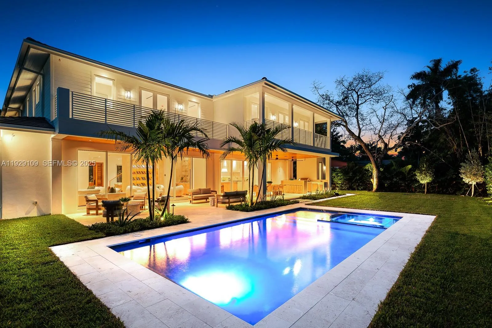 South Miami, Florida 33143, United States, 6 Bedrooms Bedrooms, ,7 BathroomsBathrooms,Residential,Active,254448