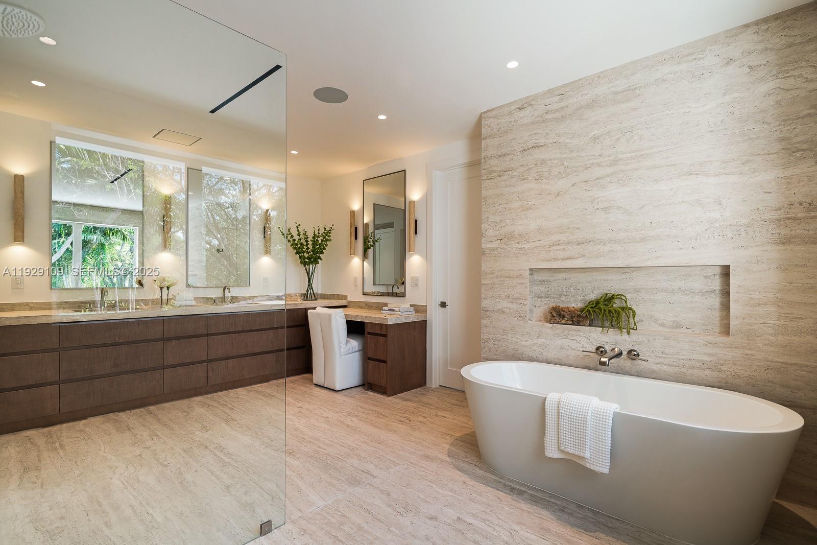 SNAPPER CREEK GROVES - Residential