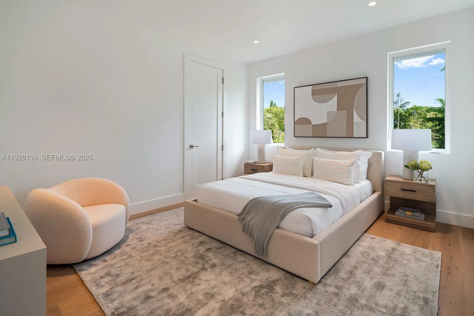 South Miami, Florida 33143, United States, 6 Bedrooms Bedrooms, ,7 BathroomsBathrooms,Residential,Active,254448