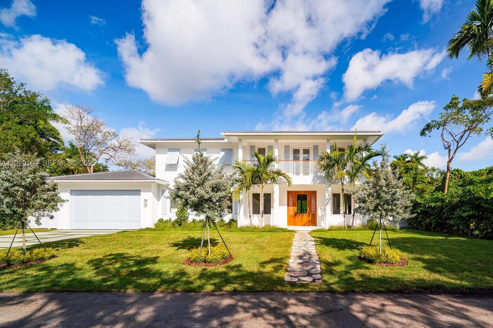 South Miami, Florida 33143, United States, 6 Bedrooms Bedrooms, ,7 BathroomsBathrooms,Residential,Active,254448