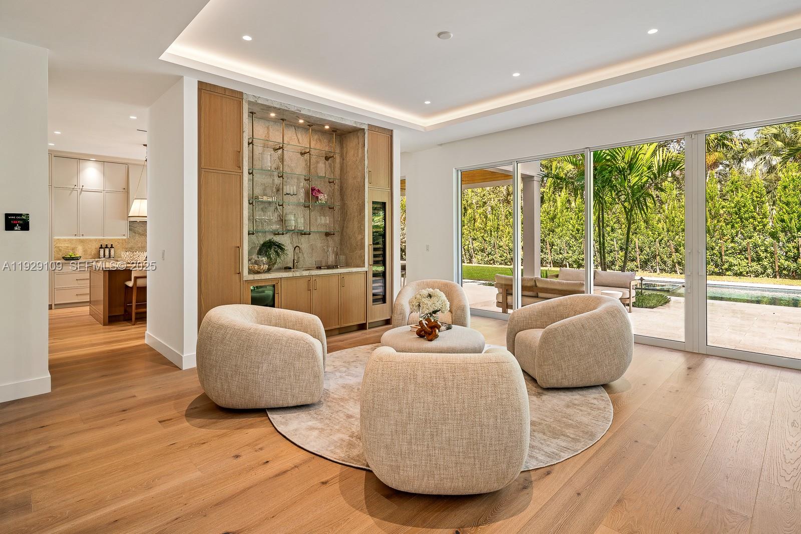 SNAPPER CREEK GROVES - Residential