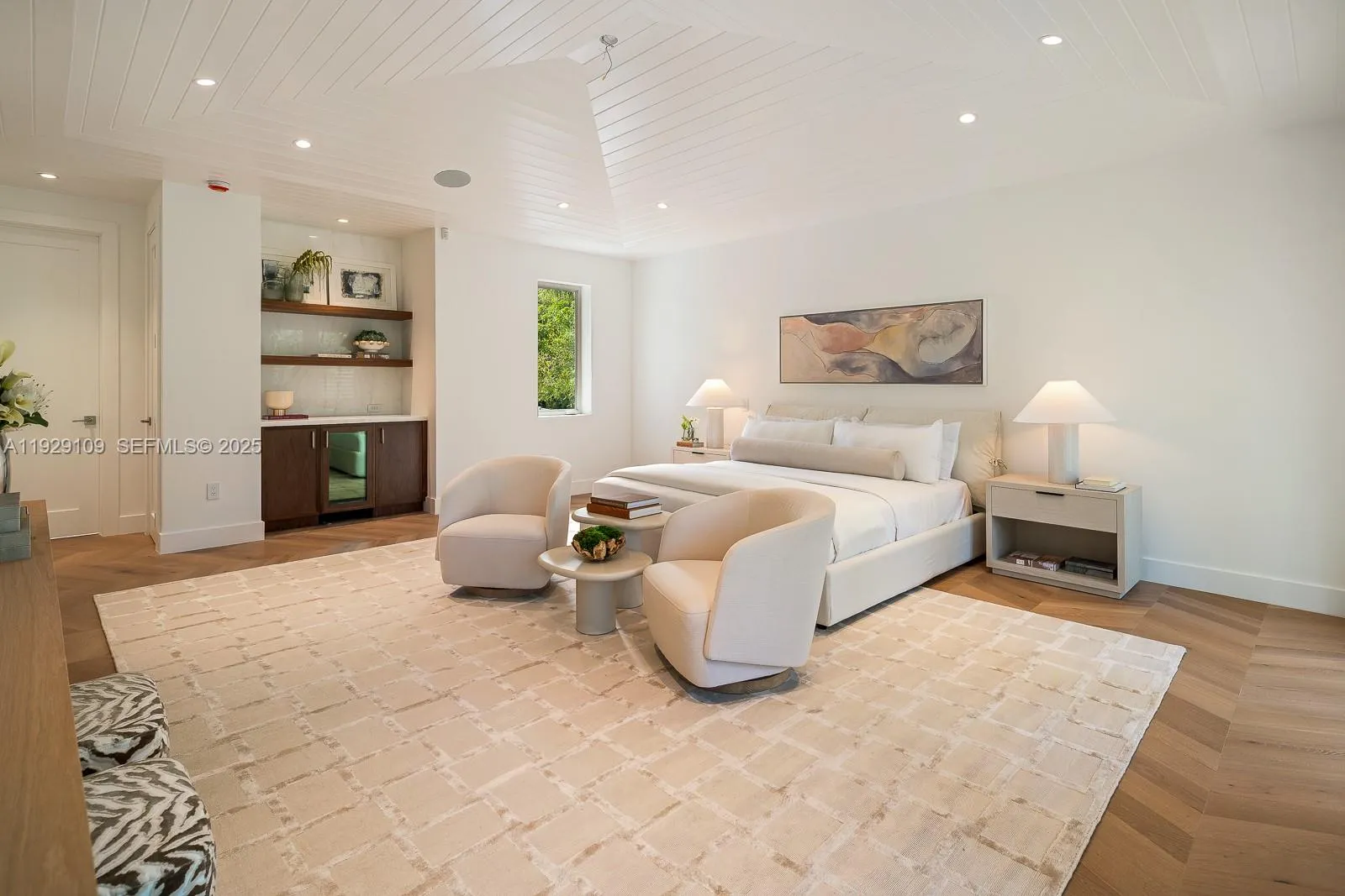 South Miami, Florida 33143, United States, 6 Bedrooms Bedrooms, ,7 BathroomsBathrooms,Residential,Active,254448