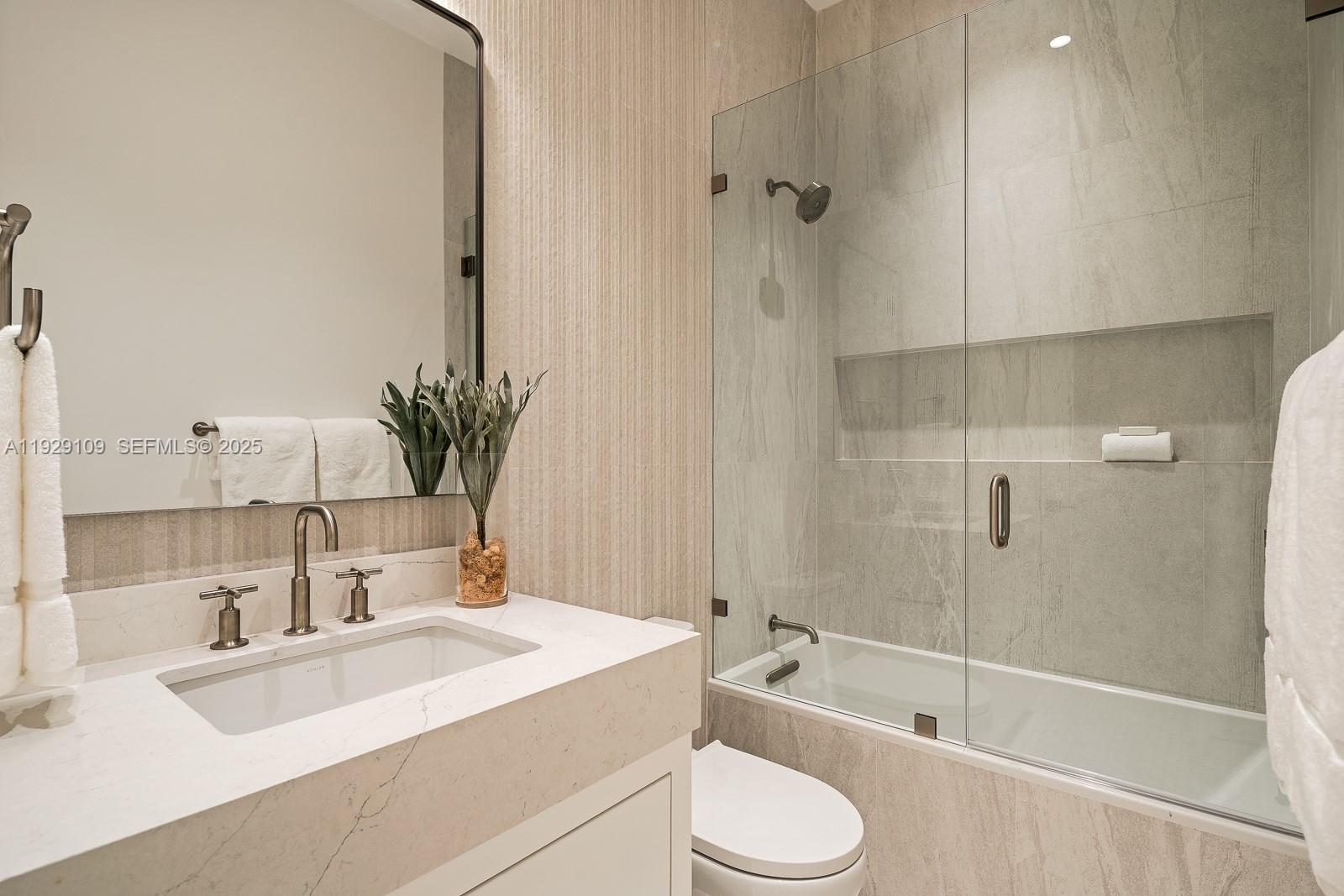 SNAPPER CREEK GROVES - Residential