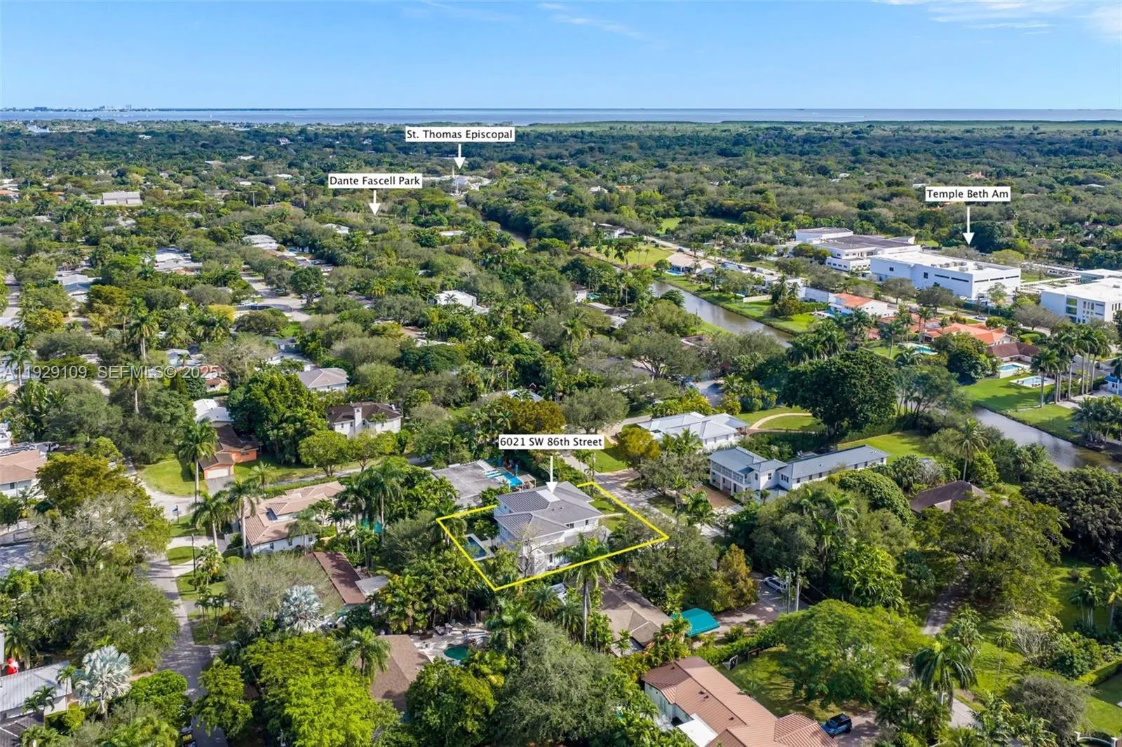 South Miami, Florida 33143, United States, 6 Bedrooms Bedrooms, ,7 BathroomsBathrooms,Residential,Active,254448