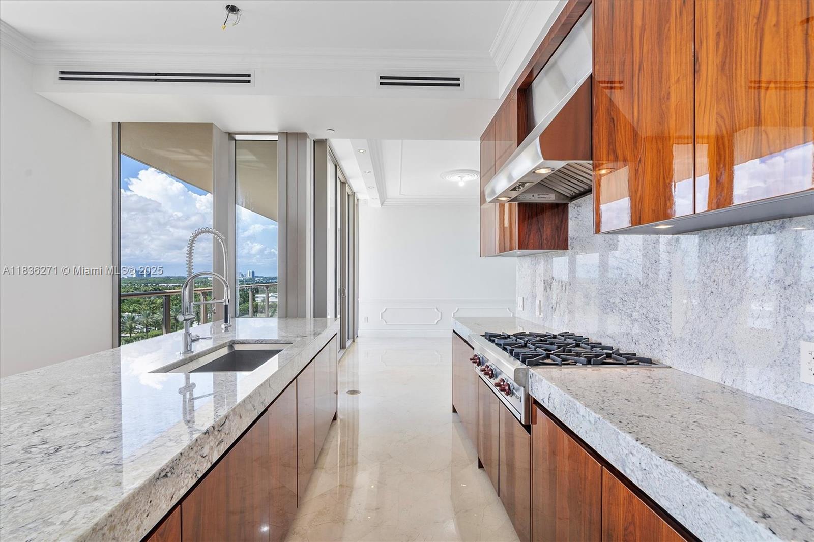 BAL HARBOUR NORTH SOUTH C - Residential