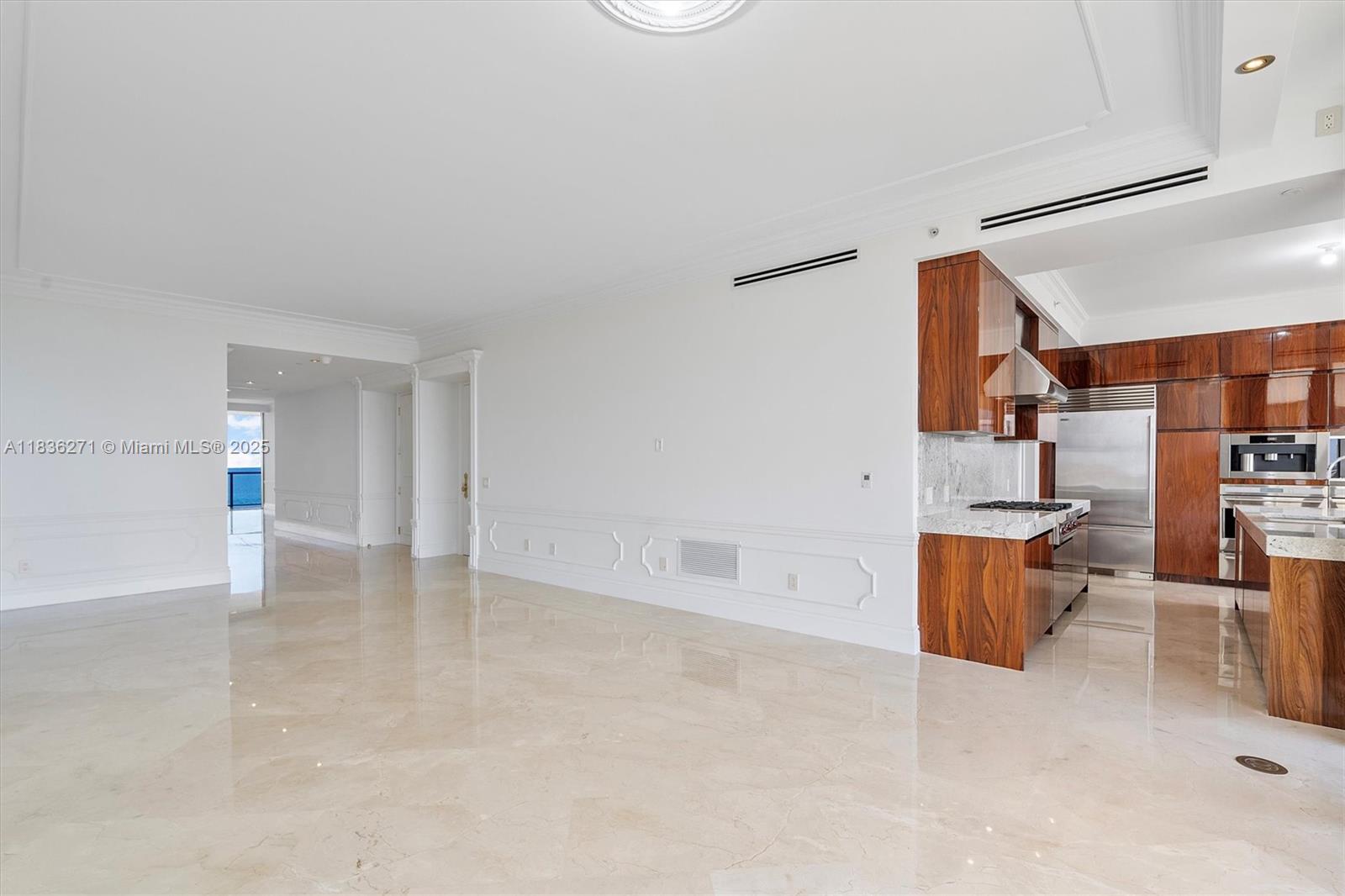 BAL HARBOUR NORTH SOUTH C - Residential