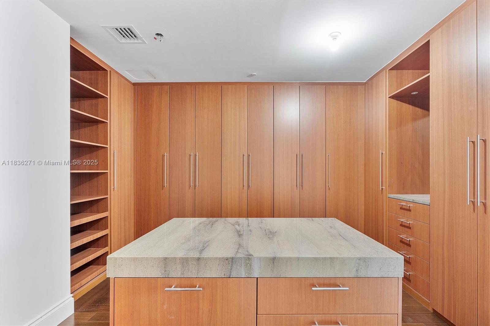 BAL HARBOUR NORTH SOUTH C - Residential