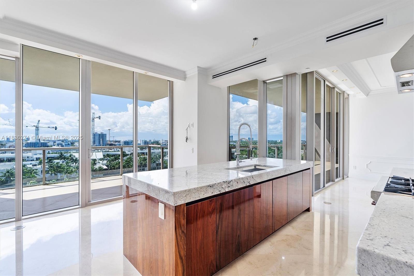 BAL HARBOUR NORTH SOUTH C - Residential