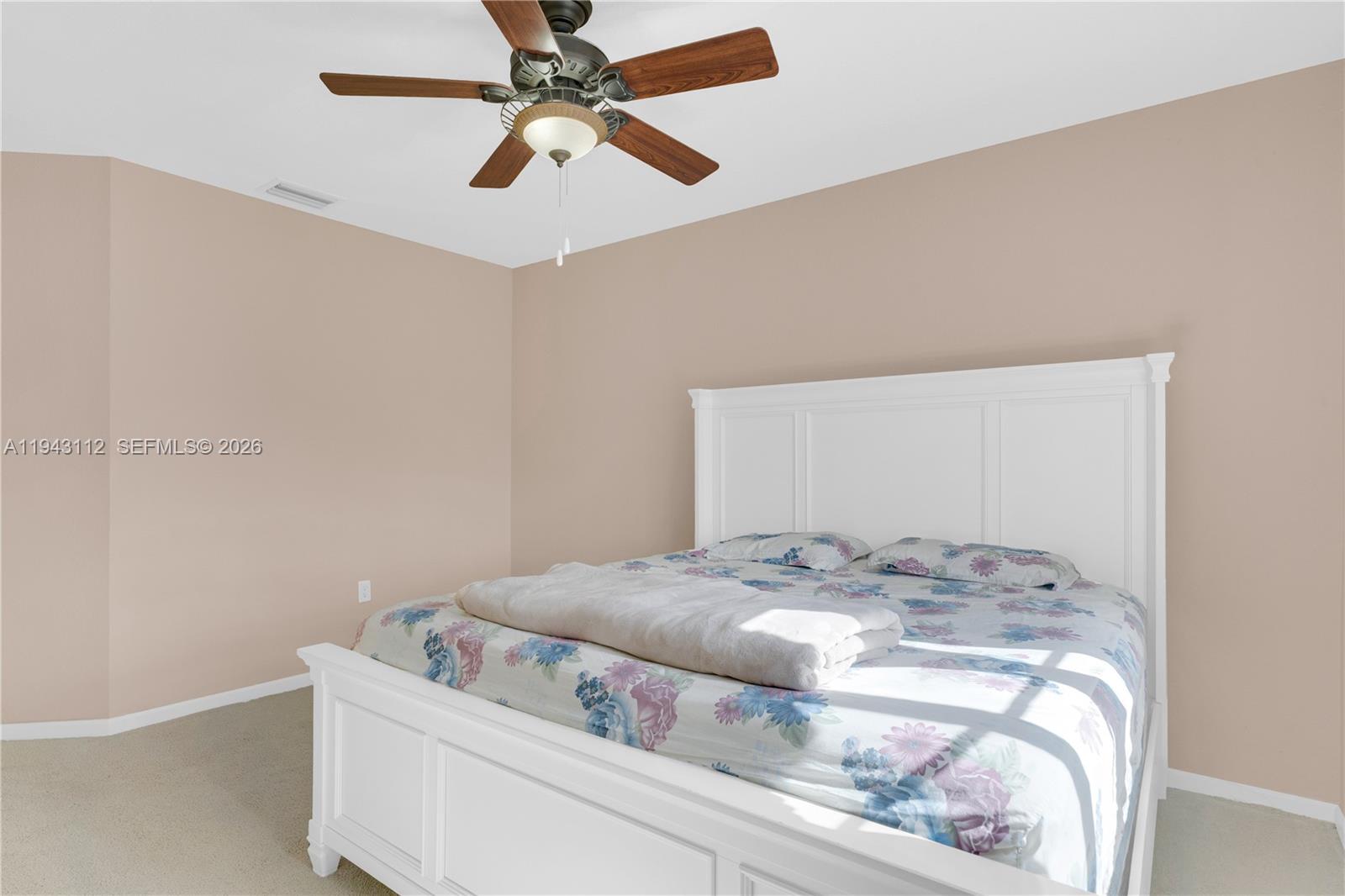 MANDARIN LAKES - Residential