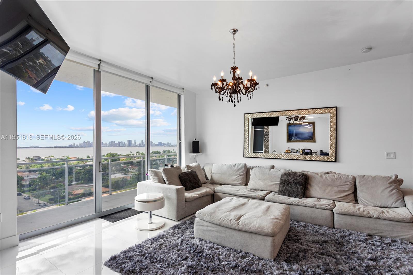 THE LEXI CONDO - Residential