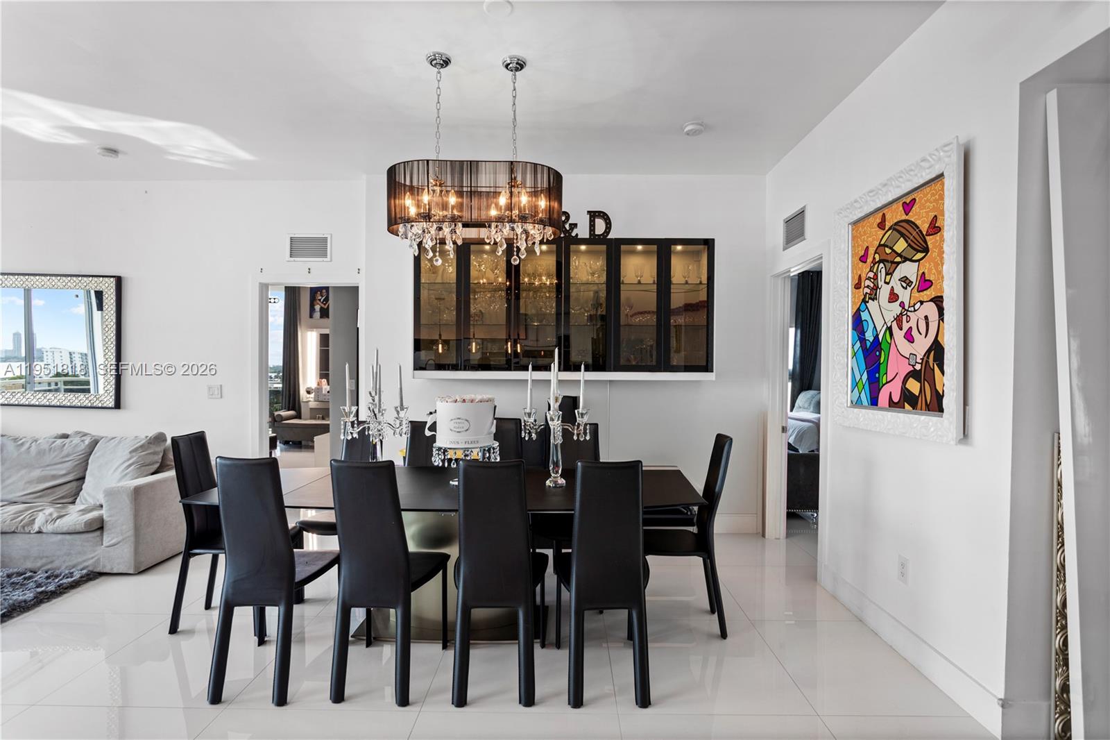 THE LEXI CONDO - Residential