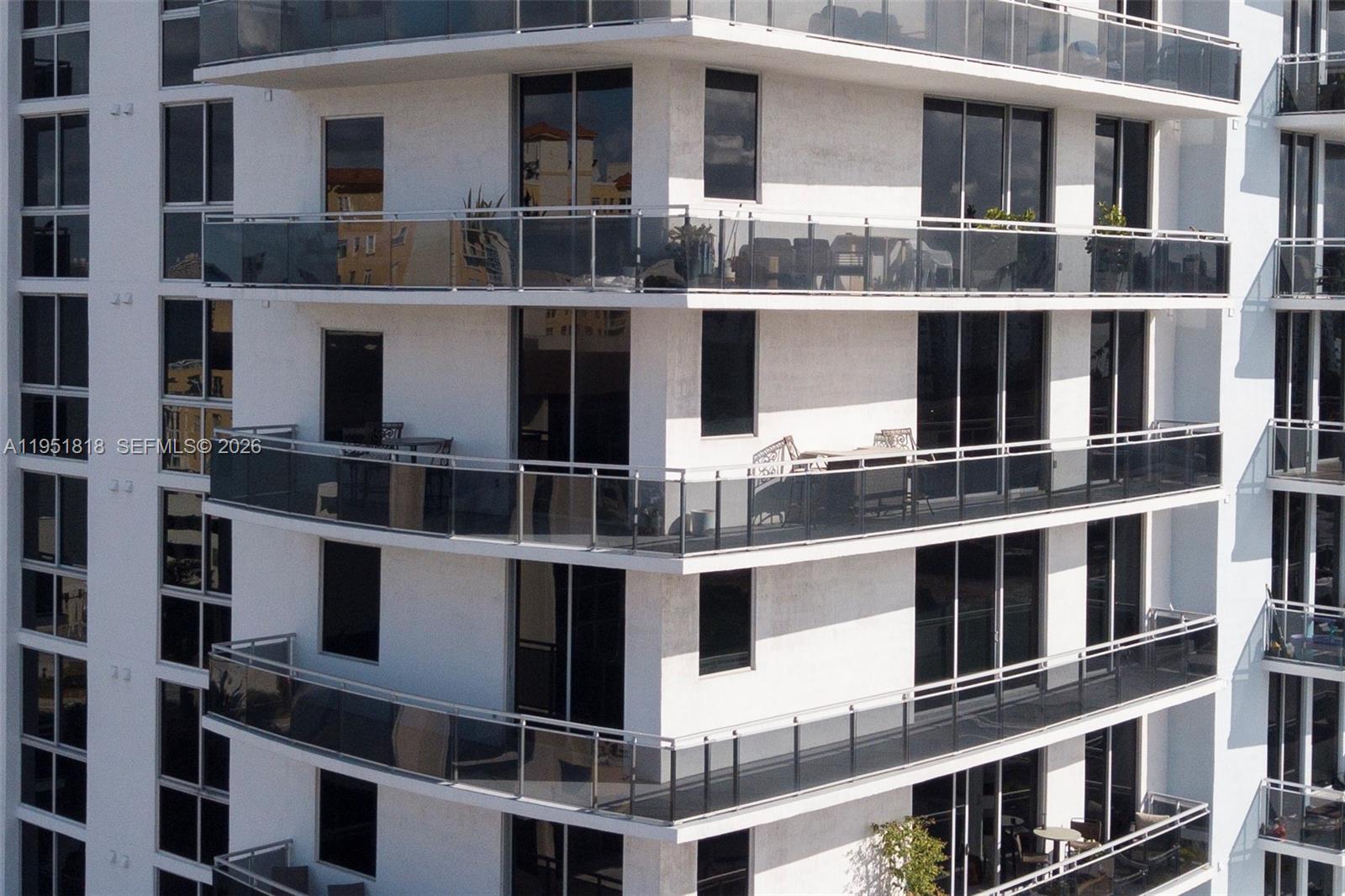 THE LEXI CONDO - Residential