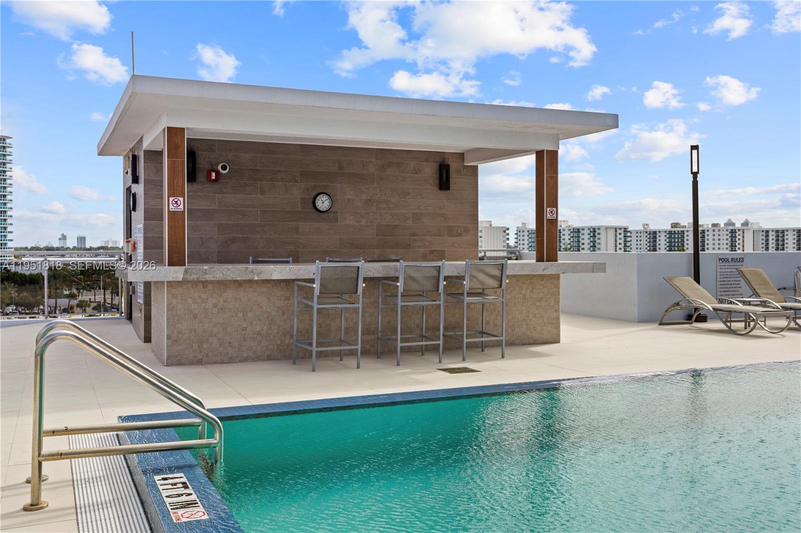 THE LEXI CONDO - Residential