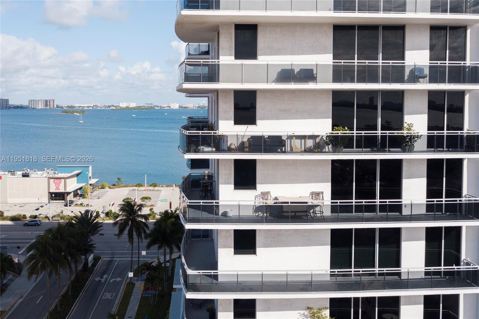 THE LEXI CONDO - Residential