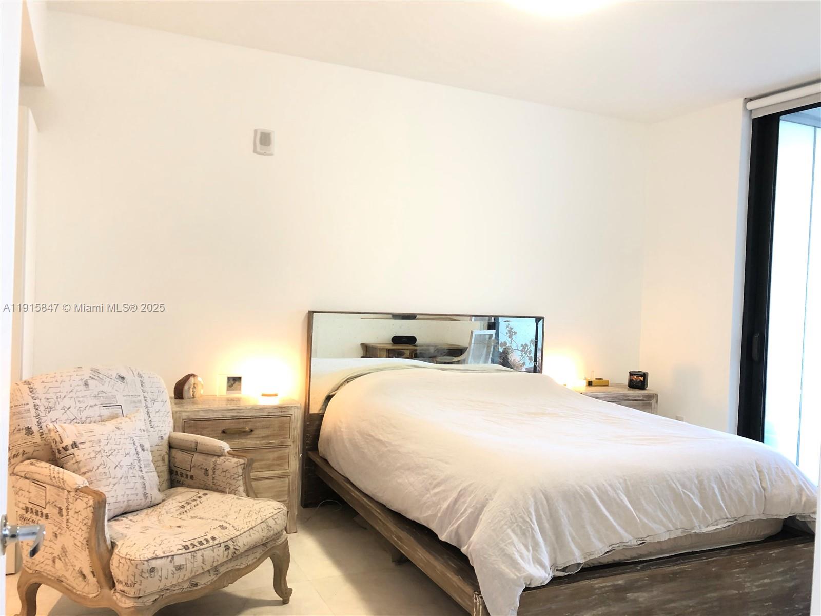 1010 BRICKELL CONDO - Residential Lease