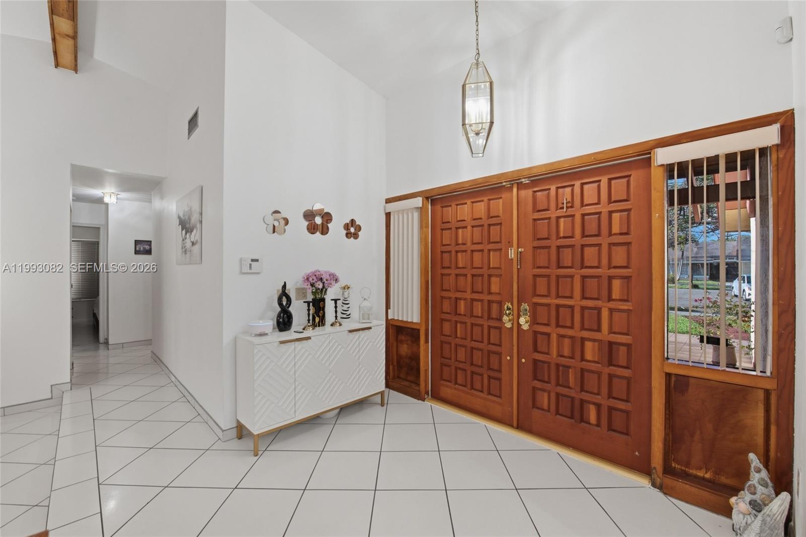 LINDGREN EAST - Residential