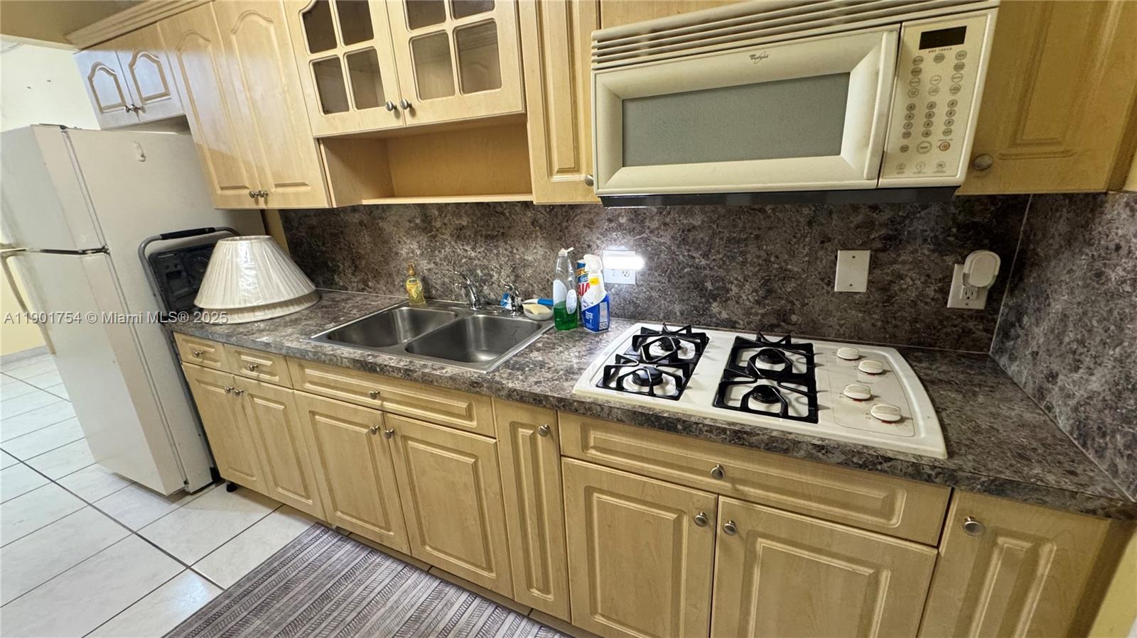 RO-MONT SOUTH CONDO E - Residential