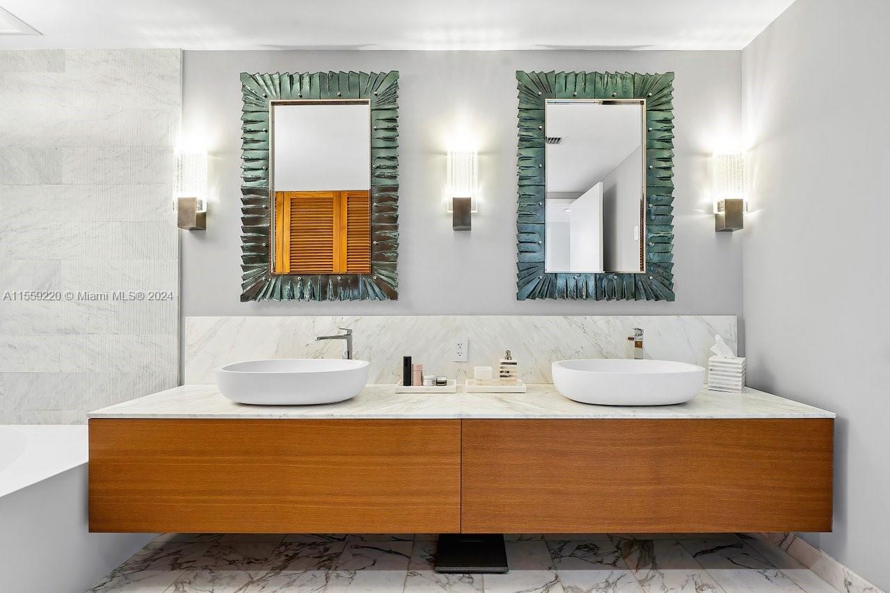 OCEANA BAL HARBOUR CONDO - Residential