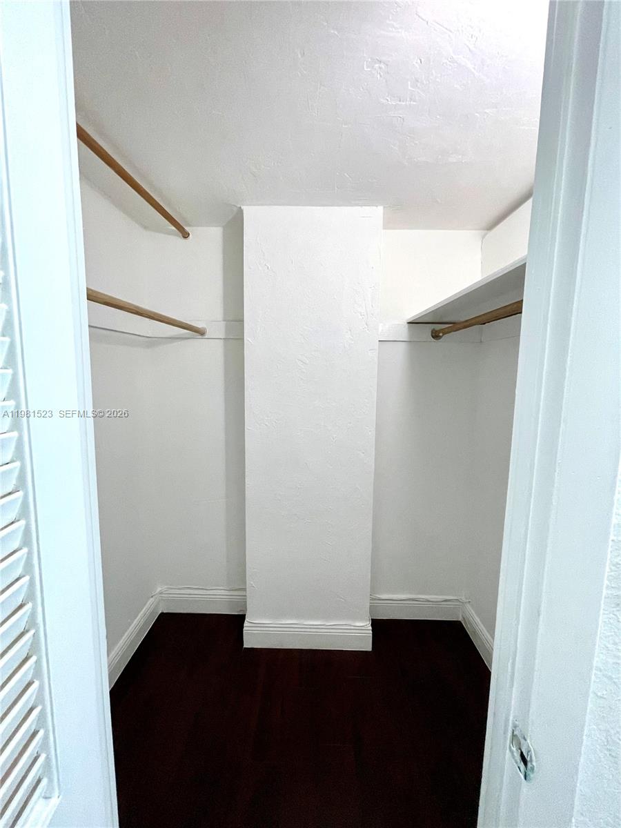 OCEANVIEW BUILDING A COND - Residential