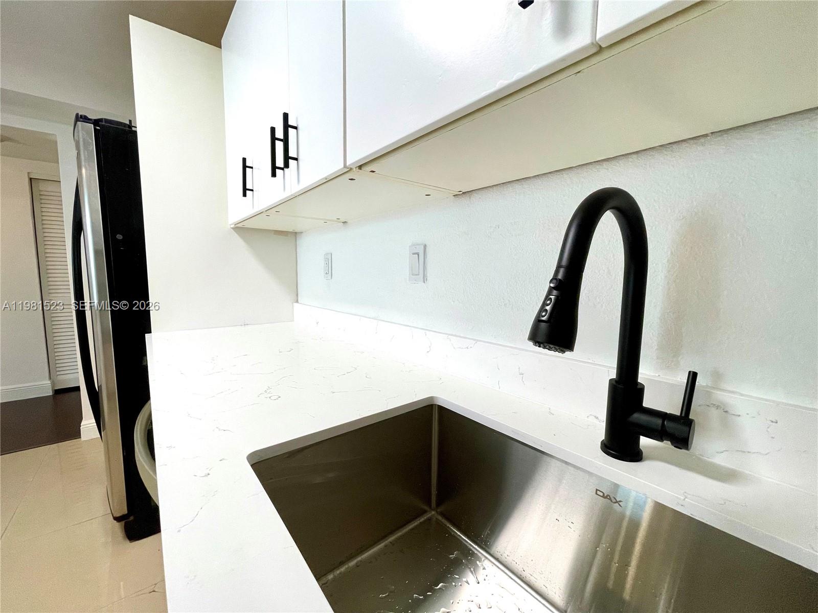 OCEANVIEW BUILDING A COND - Residential