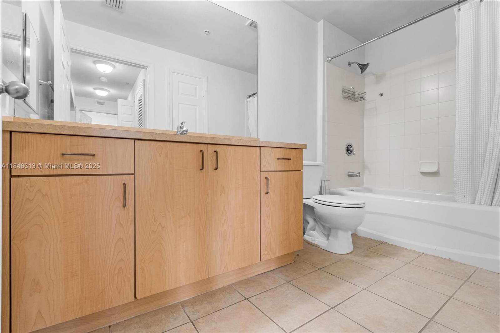 SOLE AT FORT LAUDERDALE C - Residential Lease