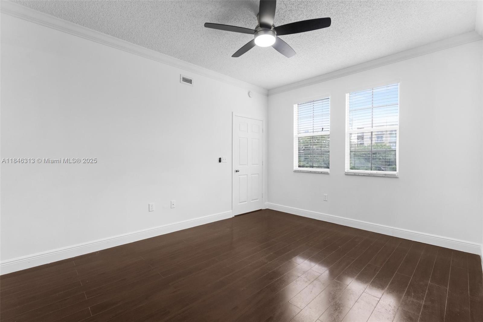 SOLE AT FORT LAUDERDALE C - Residential Lease