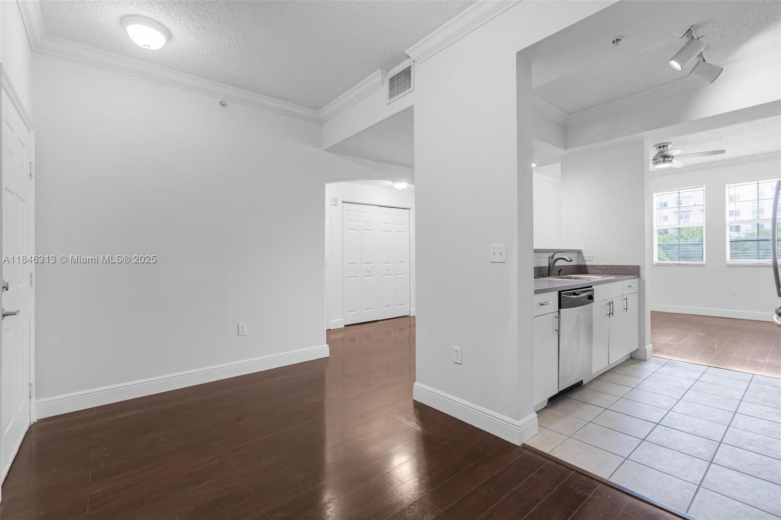 SOLE AT FORT LAUDERDALE C - Residential Lease