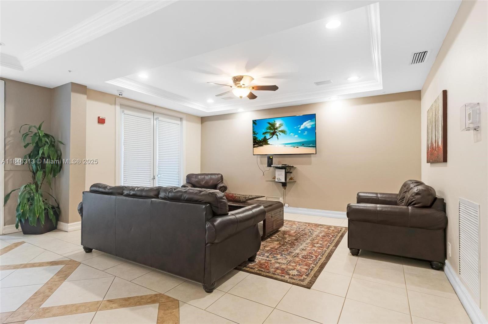 SOLE AT FORT LAUDERDALE C - Residential Lease