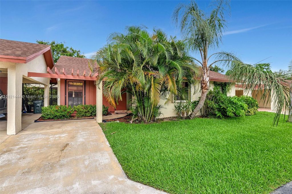 Photo of 1798 Maplewood Trl, Coconut Creek, FL 33063 (MLS # A11821444)