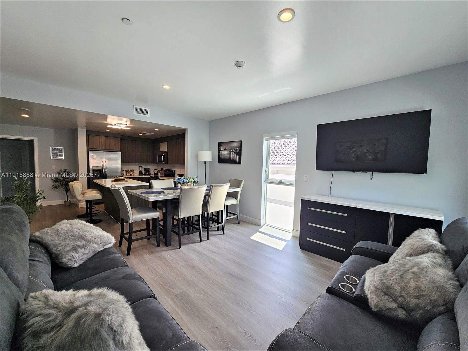 AESTHETIC APARTMENTS - Residential