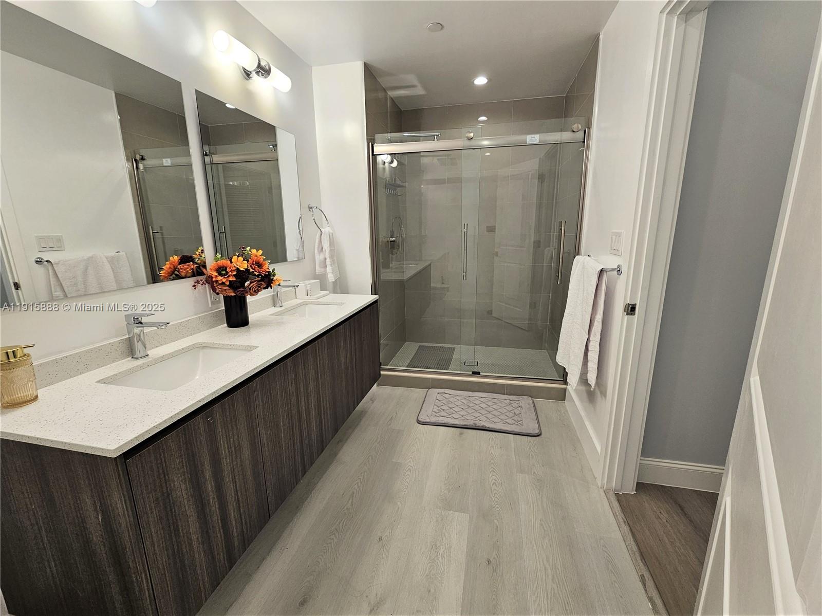 AESTHETIC APARTMENTS - Residential