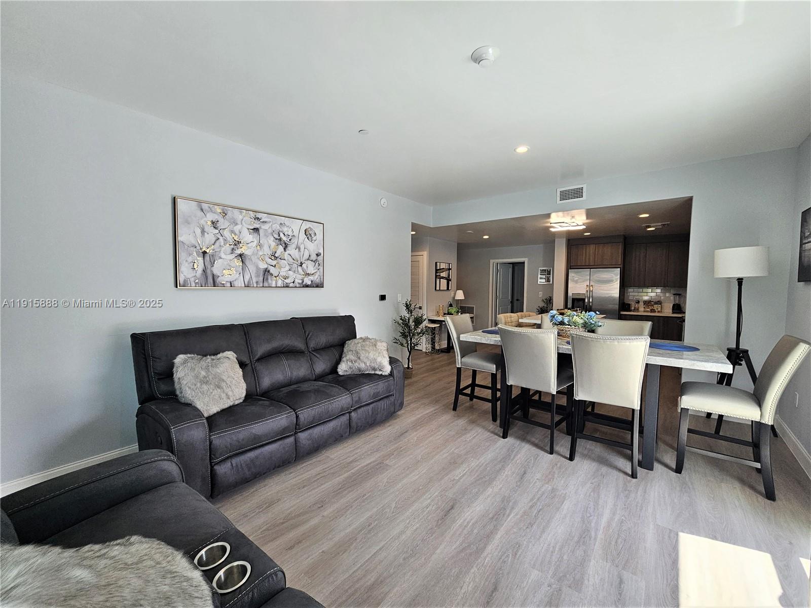 AESTHETIC APARTMENTS - Residential