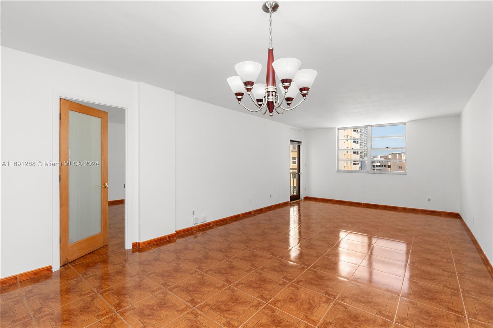 PLAZA TOWERS SOUTH CONDO - Residential