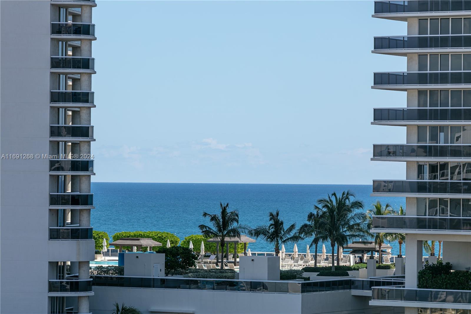 PLAZA TOWERS SOUTH CONDO - Residential