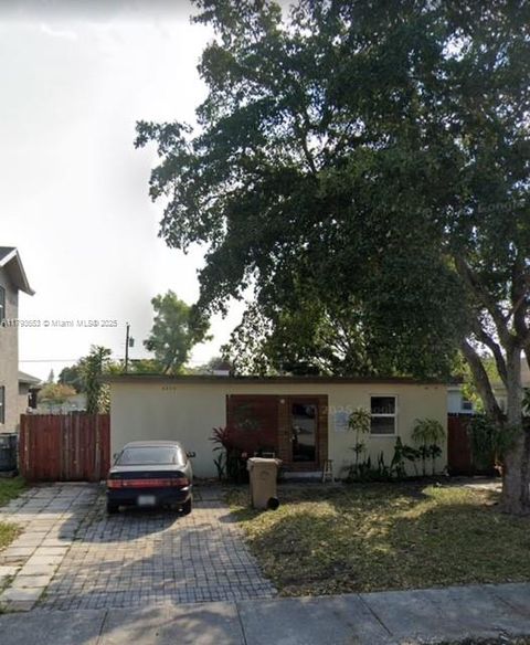 4230 SW 57th Ave Davie FL 33314