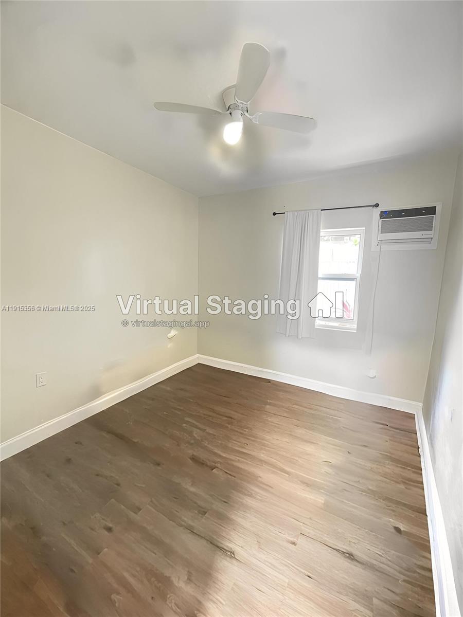 NORTH HOLLYWOOD - Residential Lease