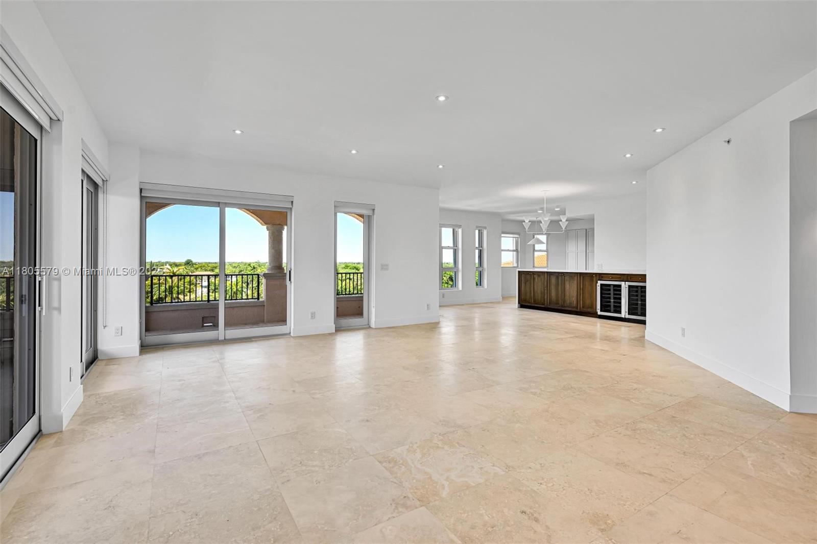 13637 Deering Bay Dr 261