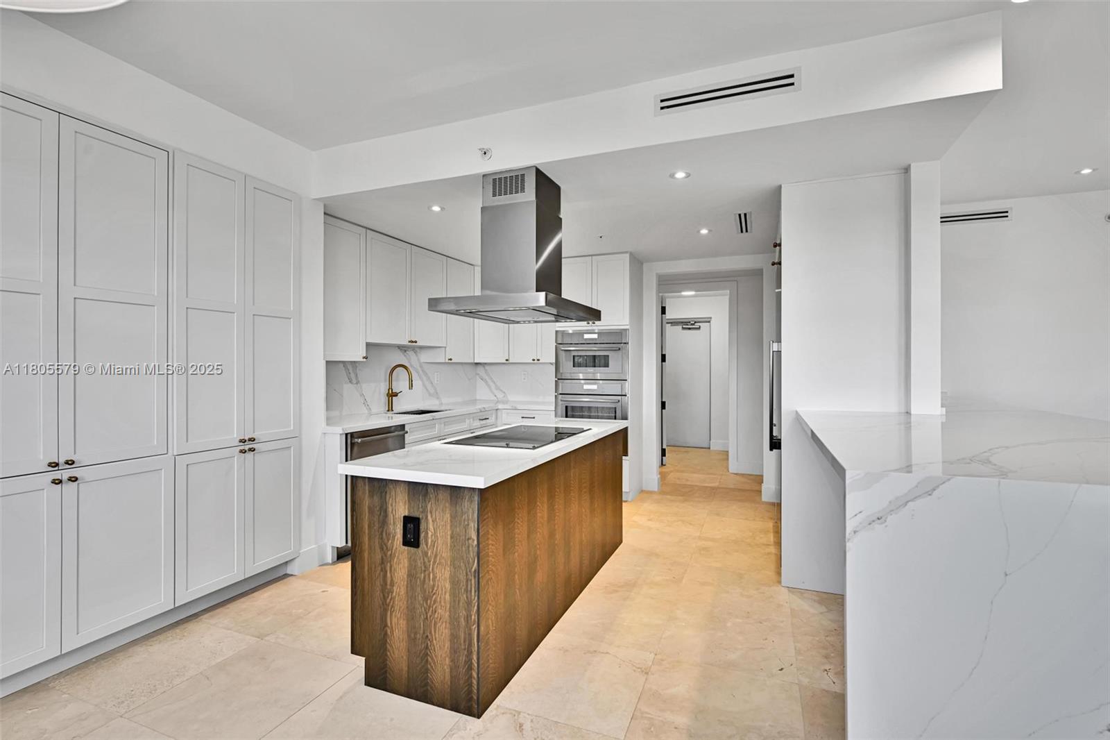 13637 Deering Bay Dr 261, Coral Gables, Broward County, Florida - 3 Bedrooms  
3 Bathrooms - 