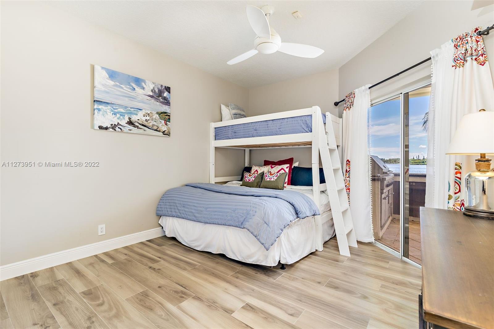 COVE POINT PLAT OF - Residential