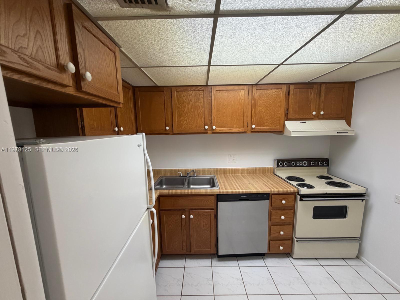 INTERNATIONAL VILLAGE AT - Residential Lease