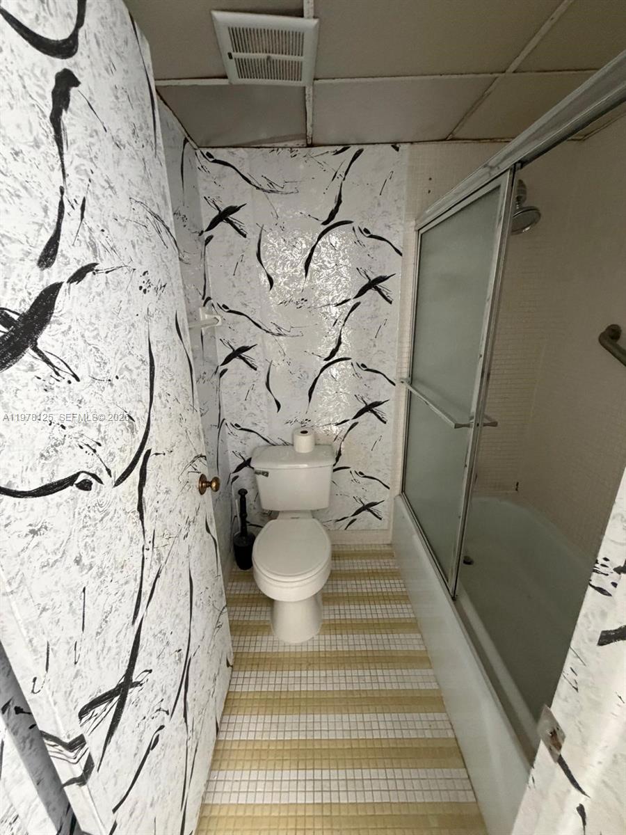 INTERNATIONAL VILLAGE AT - Residential Lease