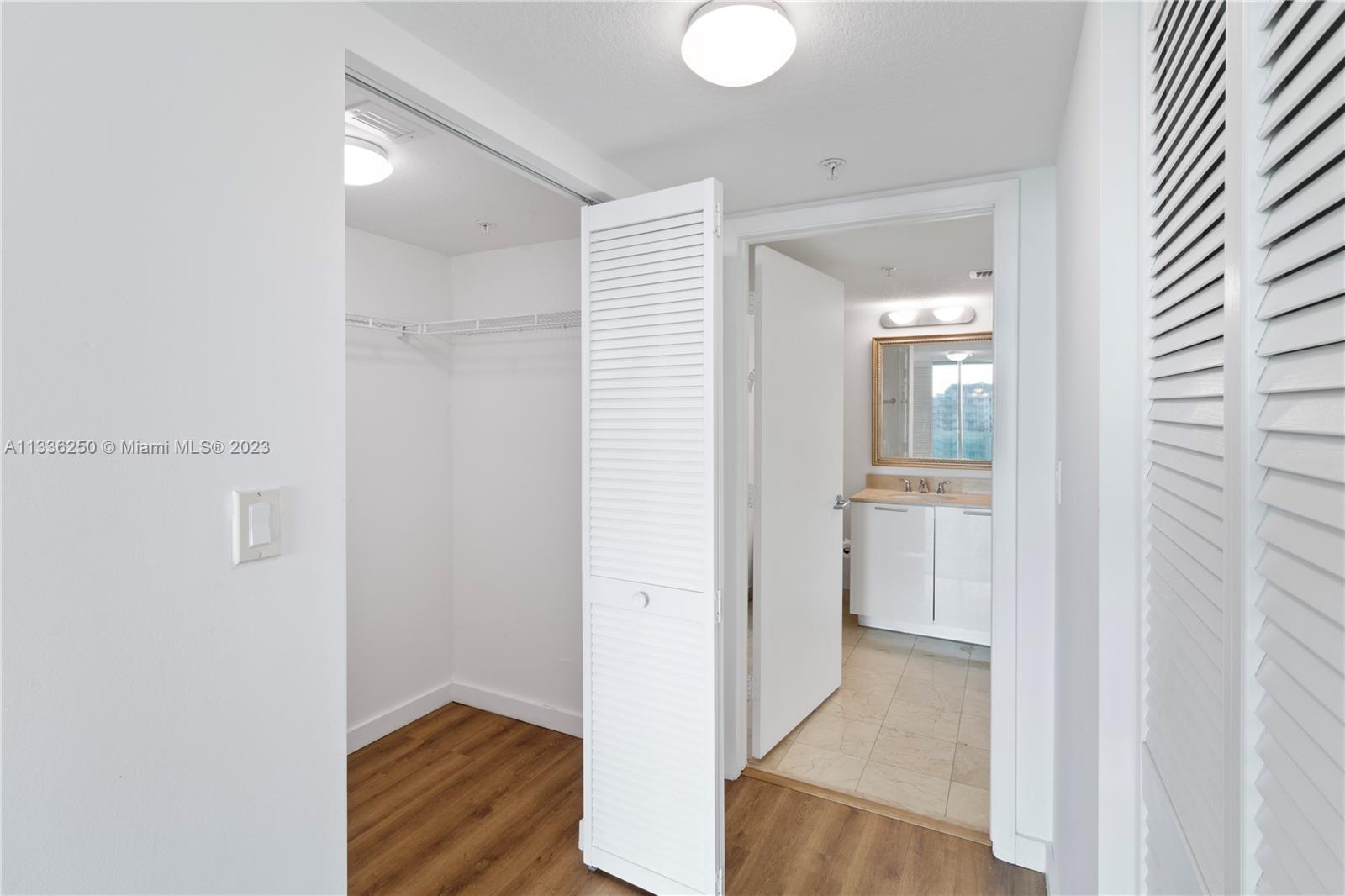 1800 CLUB CONDO - Residential